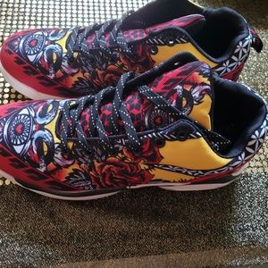 Mens Rose Emblazoned Shoes